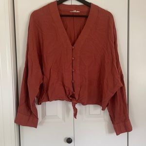 Long sleeve cropped front tie top